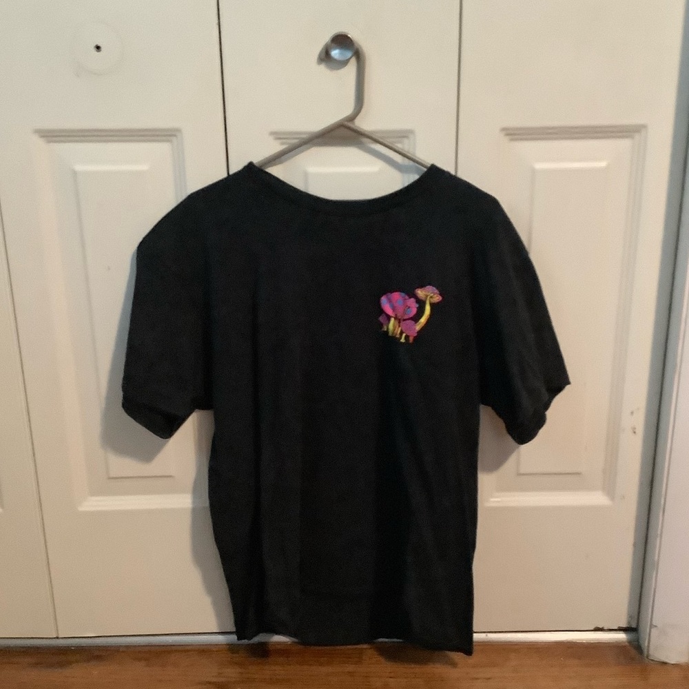 ALAB Graphic Black tee L